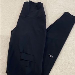 ALO Yoga High-Waist Ripped Warrior Leggings